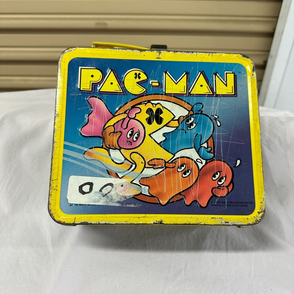 Vintage Pac-Man Metal Lunchbox - Yellow and Blue